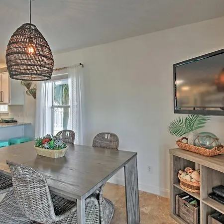 Emerald Hideaway Renovated Condo In Navarre Beach